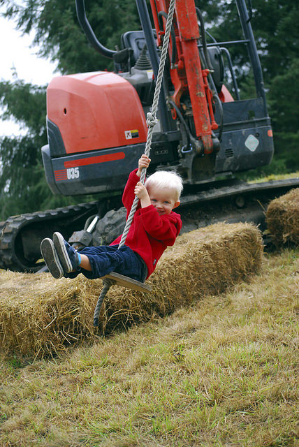 Bainbridge tradition kicks off the fall season |&nbsp;SLIDESHOW